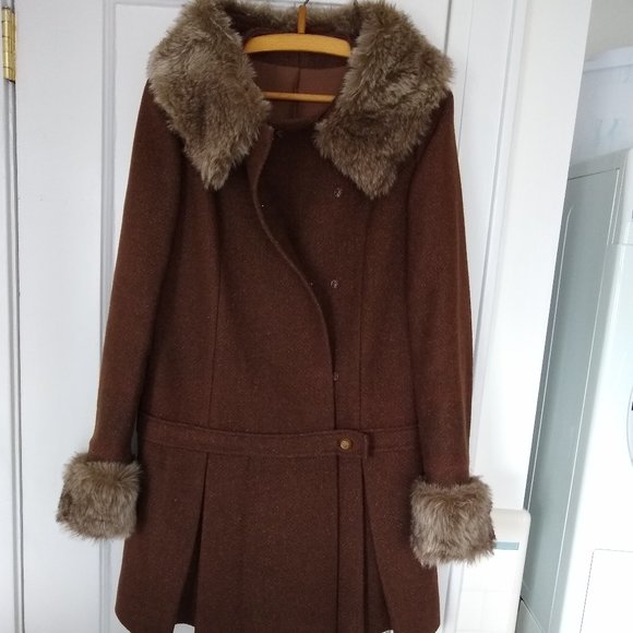 Vintage Brown Coat with Fake Fur Trim size S - Picture 2 of 8